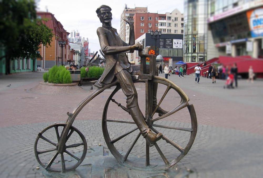 История велотуризма началась с Е.М, Артамонова